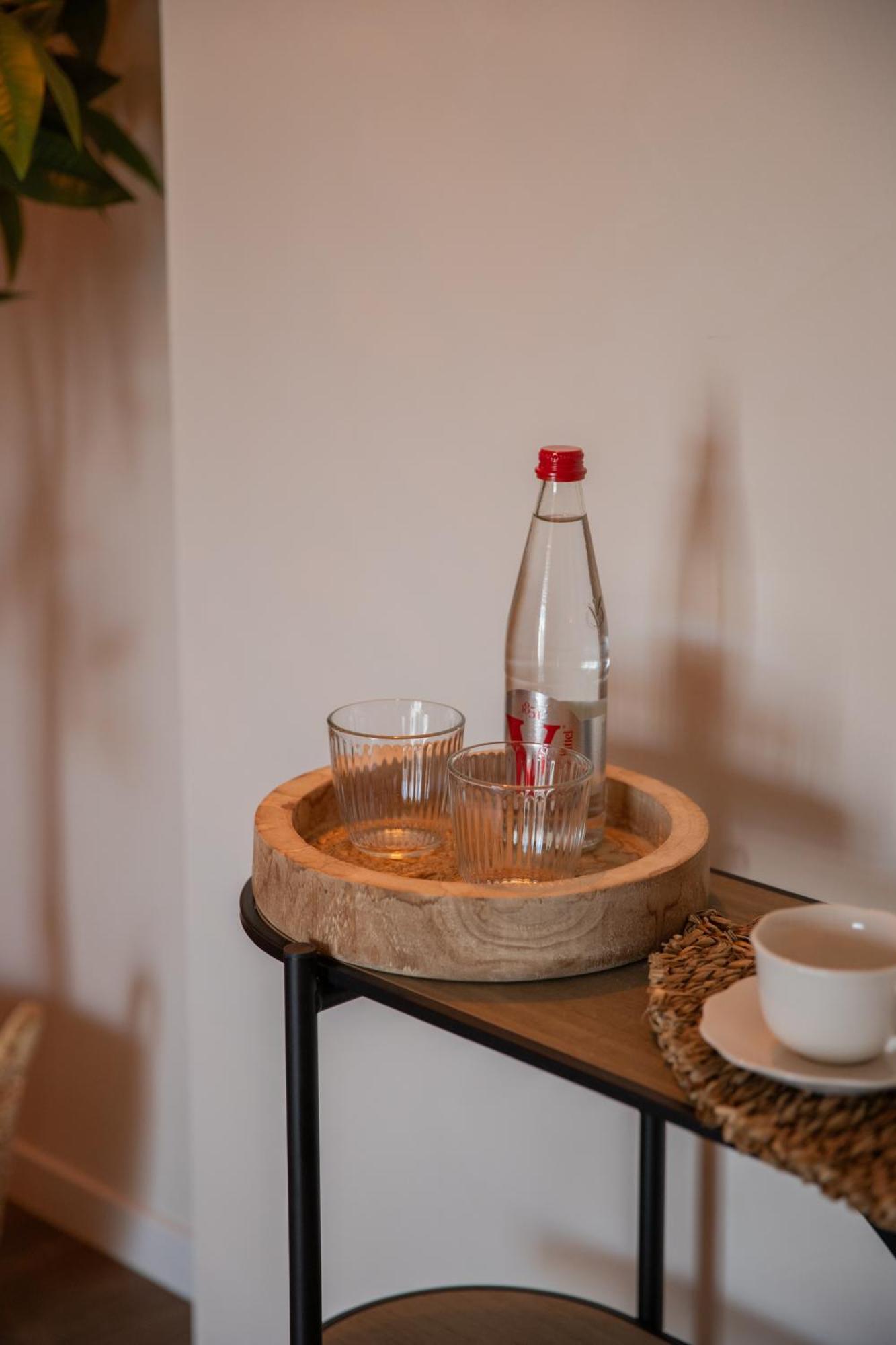 Maison Roucas - Restaurant Et Chambres D'Hotes Solérieux المظهر الخارجي الصورة